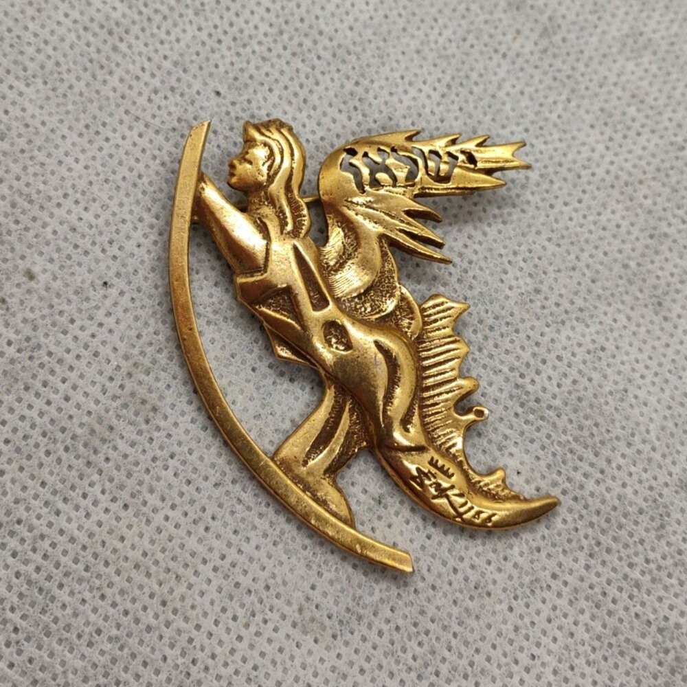 Vintage Salvador Dalí Winged Angel Brooch 1966 - Picture 2 of 5